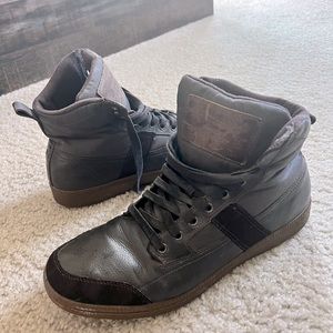 Diesel Men's Voyager Brown Leather Suede Boot Size 12, no box